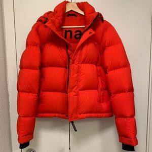 NWT Aritzia tna The Super Puff Shorty red